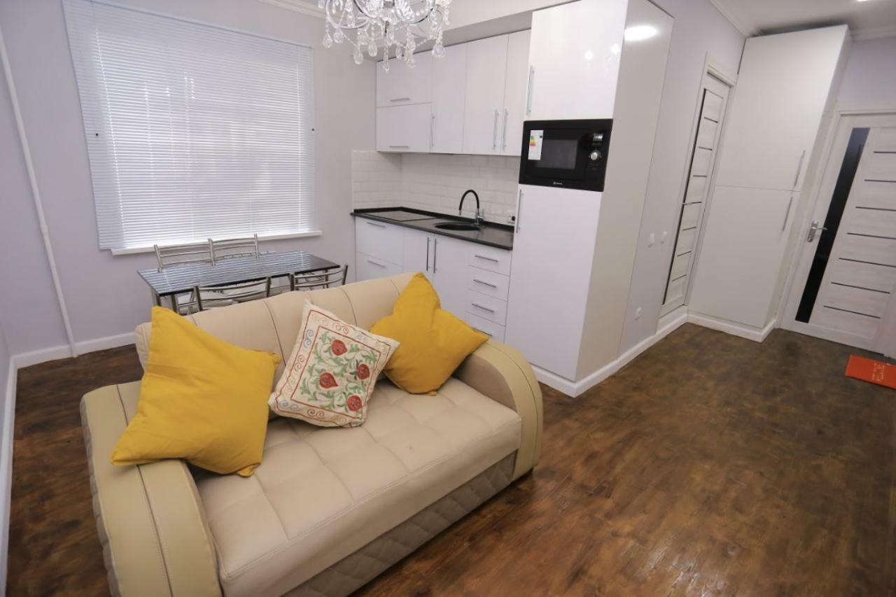 Luxury 2 Bedrooms Apartment Walking Distance From Gur-Emir 撒马尔罕 外观 照片