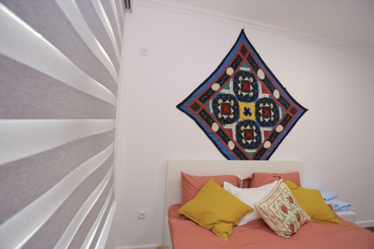 Luxury 2 Bedrooms Apartment Walking Distance From Gur-Emir 撒马尔罕 外观 照片