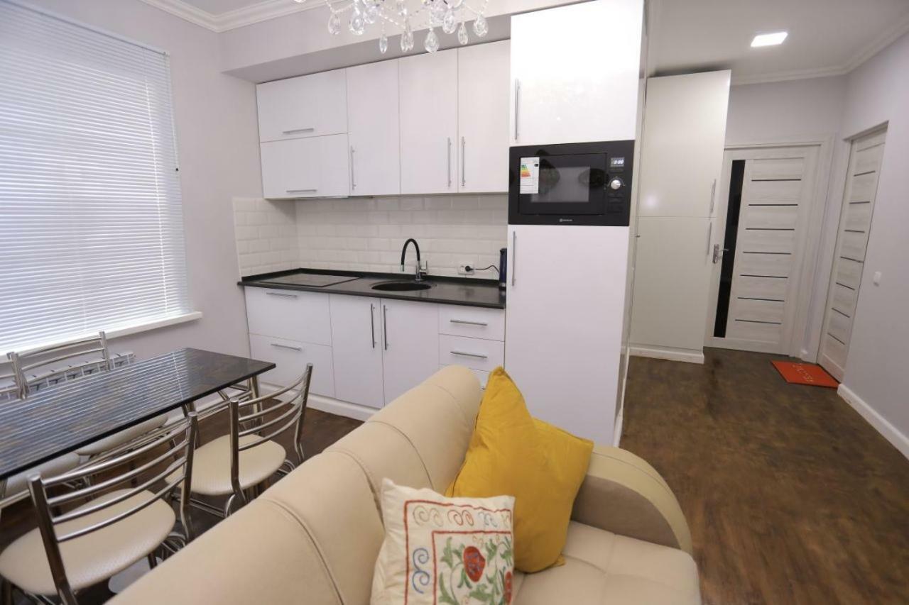 Luxury 2 Bedrooms Apartment Walking Distance From Gur-Emir 撒马尔罕 外观 照片