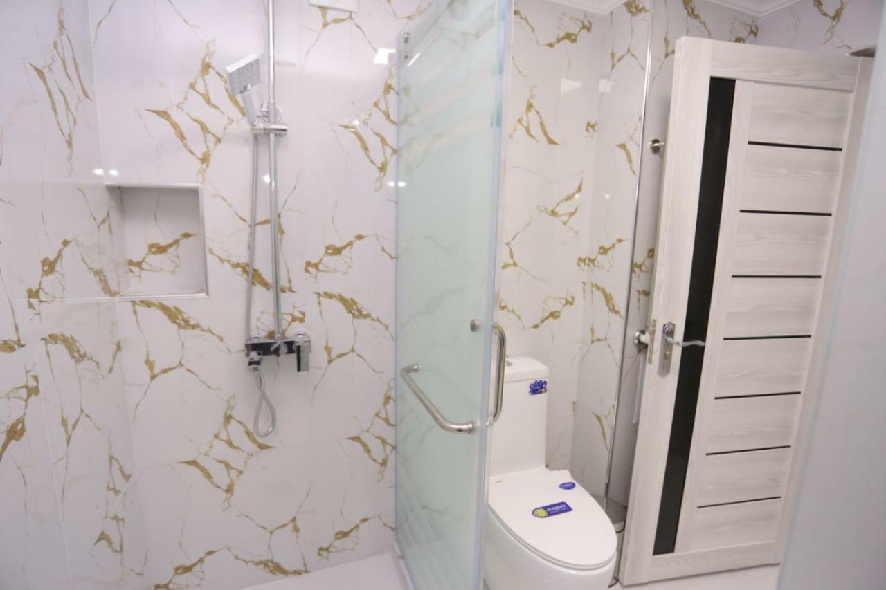 Luxury 2 Bedrooms Apartment Walking Distance From Gur-Emir 撒马尔罕 外观 照片