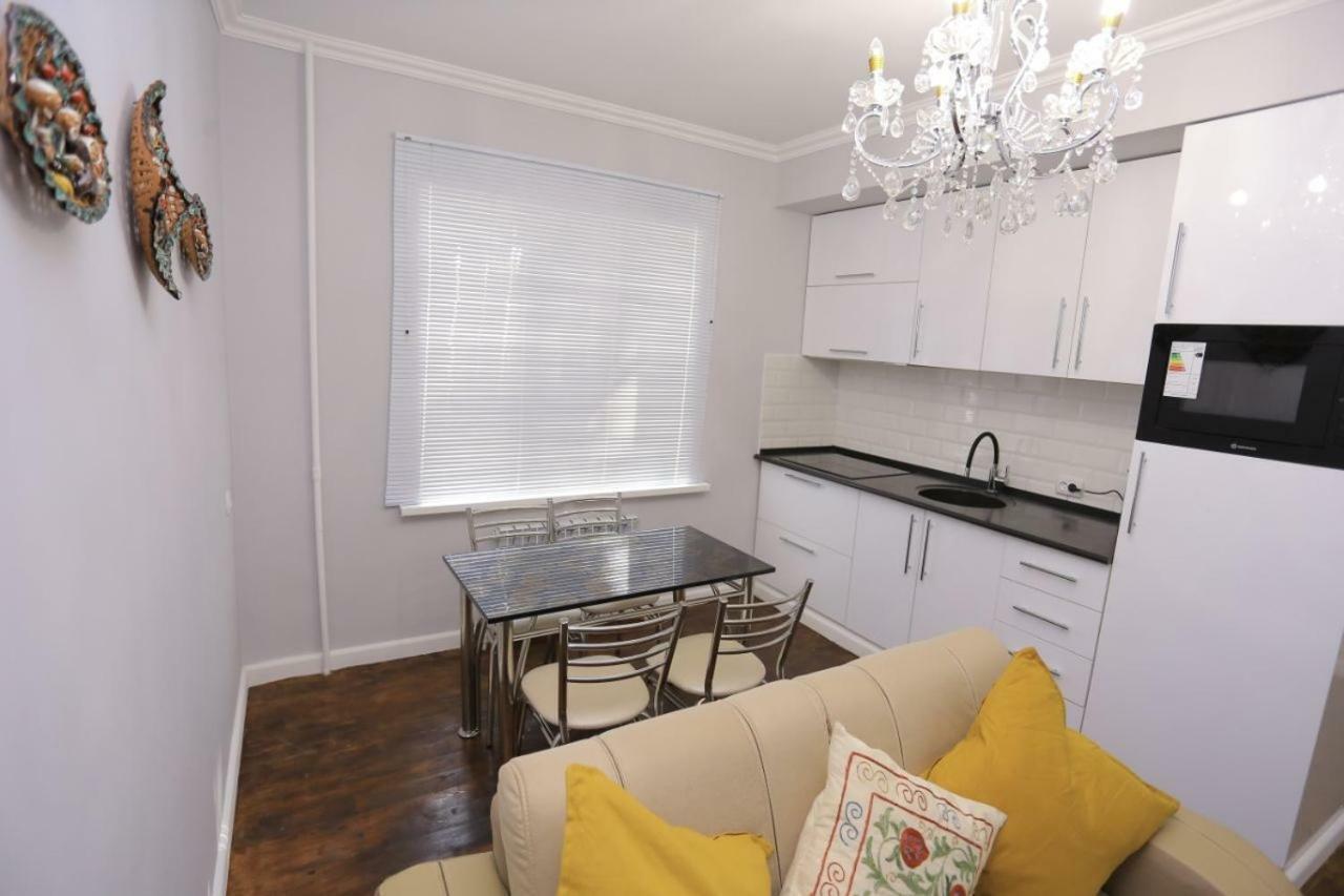 Luxury 2 Bedrooms Apartment Walking Distance From Gur-Emir 撒马尔罕 外观 照片